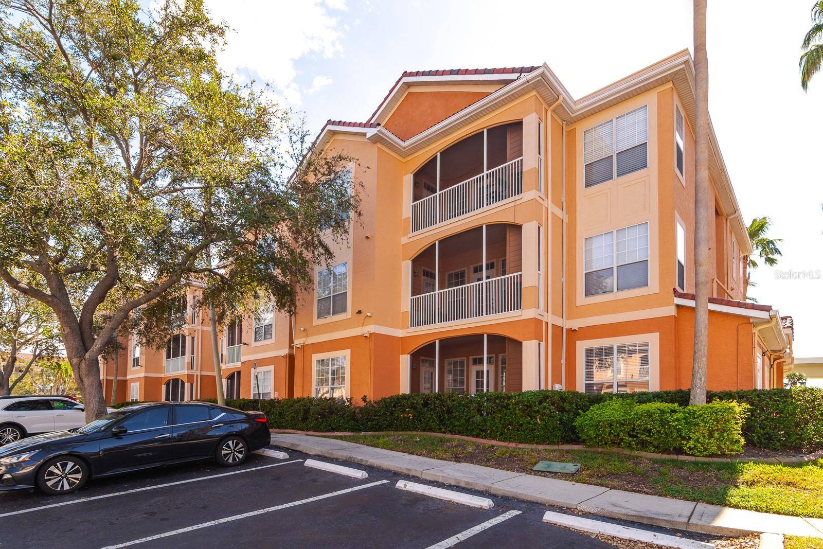 Tampa, FL 33611,5000 CULBREATH KEY WAY #4-108