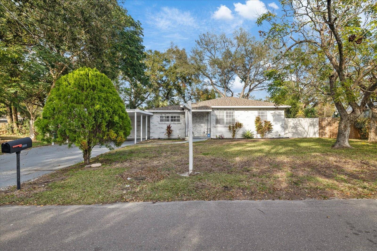 Tampa, FL 33610,1504 E MCBERRY ST