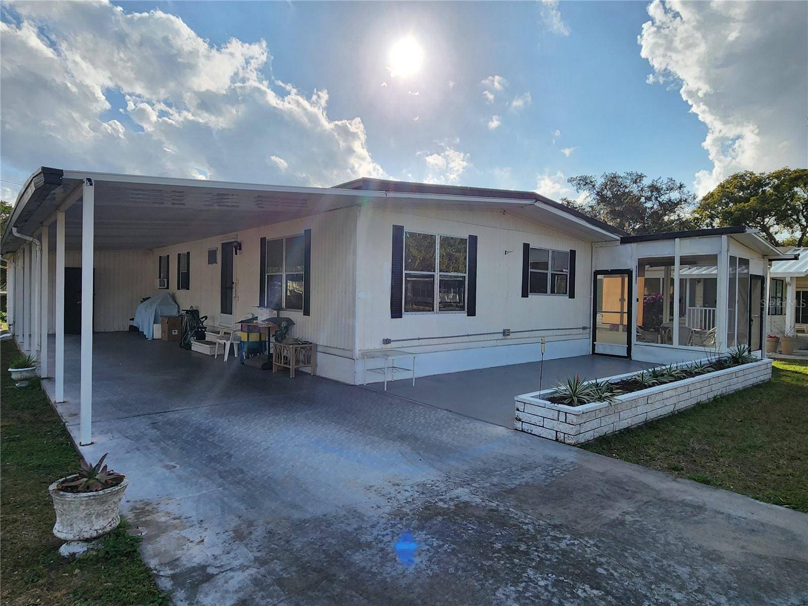 Zephyrhills, FL 33542,37426 MELINDA