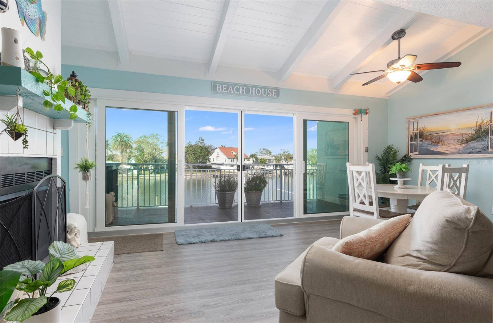 Indian Rocks Beach, FL 33785,322 WINDRUSH BLVD #2