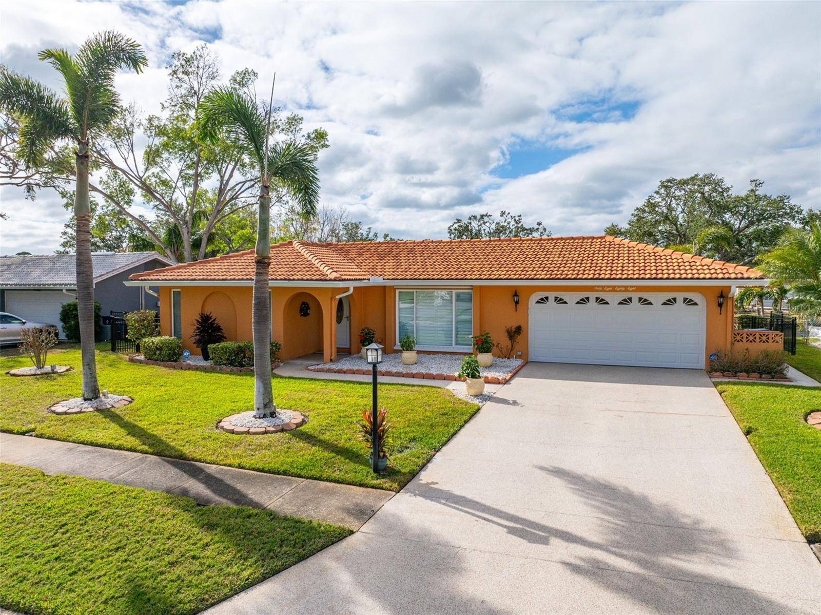 Seminole, FL 33772,6888 121ST ST N