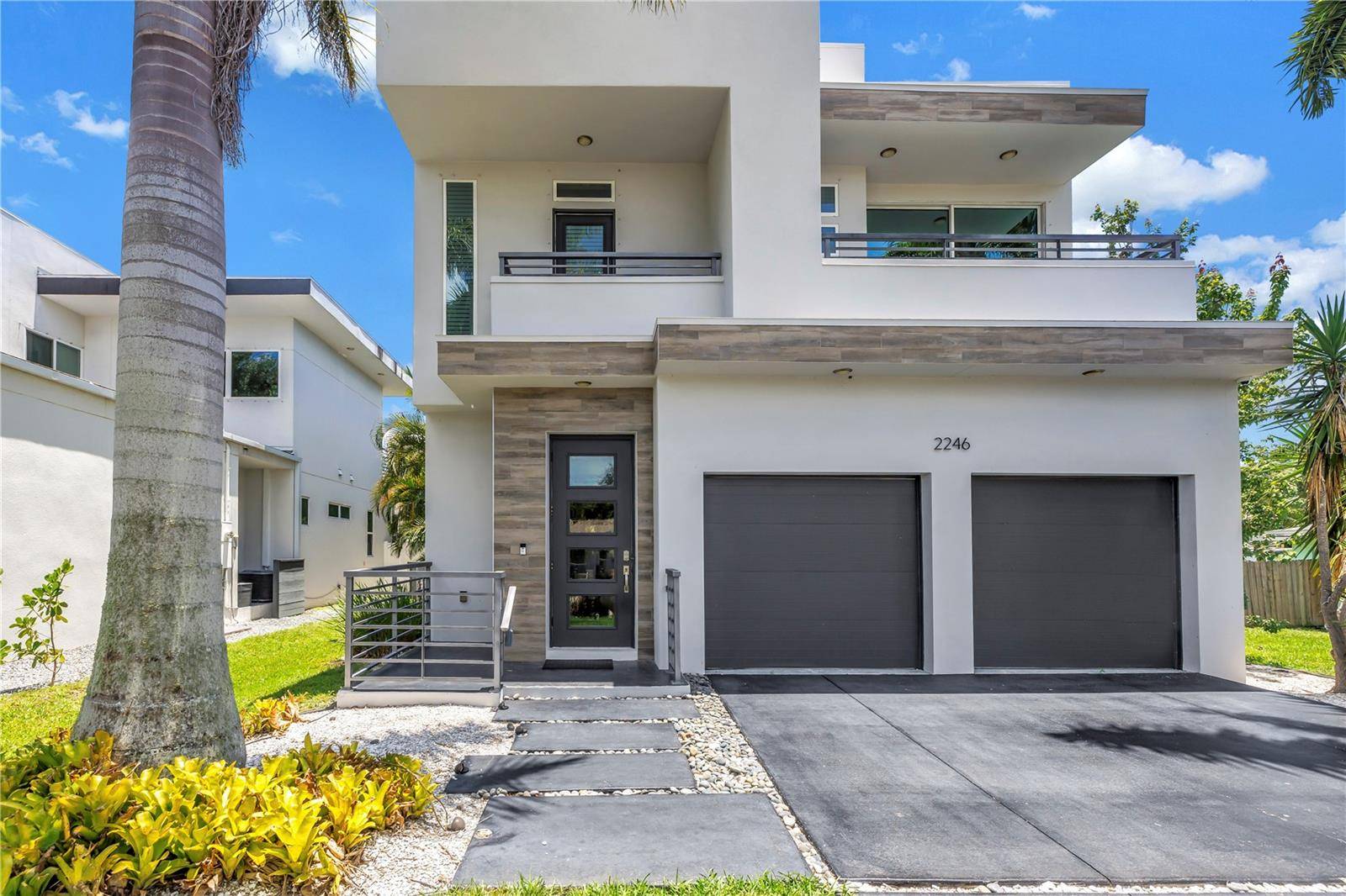 Sarasota, FL 34231,2246 FIESTA DR