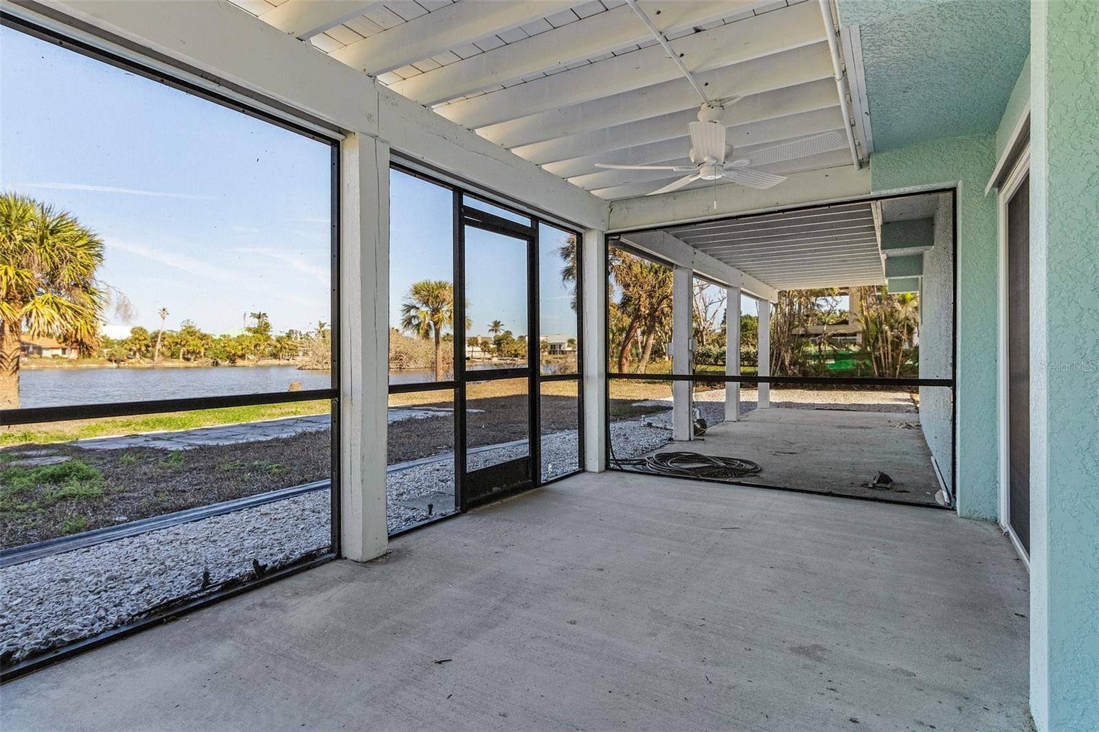 Sanibel, FL 33957,465 LAKE MUREX CIR
