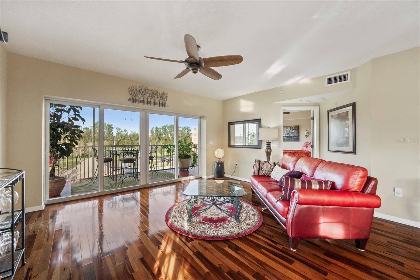 Largo, FL 33771,960 STARKEY RD #5301