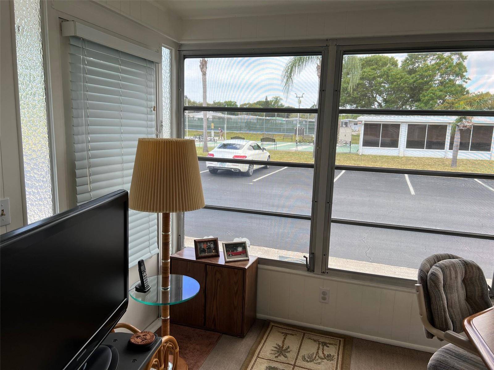 Largo, FL 33778,610 QUEEN PALM ST