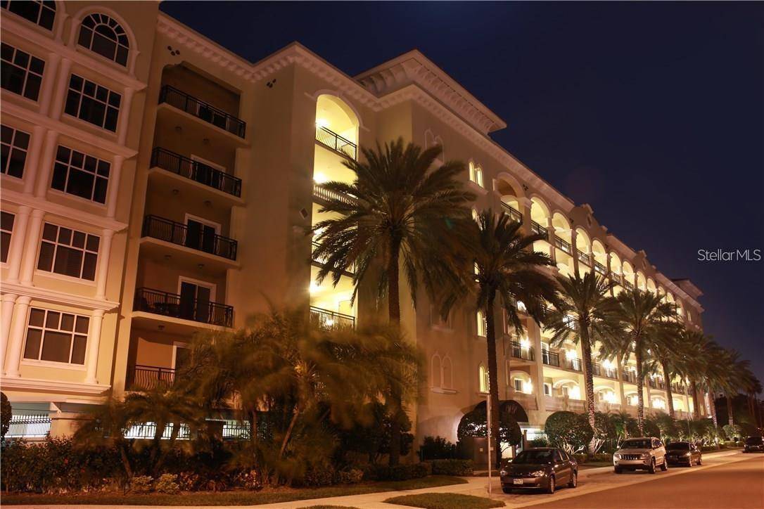 Clearwater Beach, FL 33767,202 WINDWARD PASSAGE #208