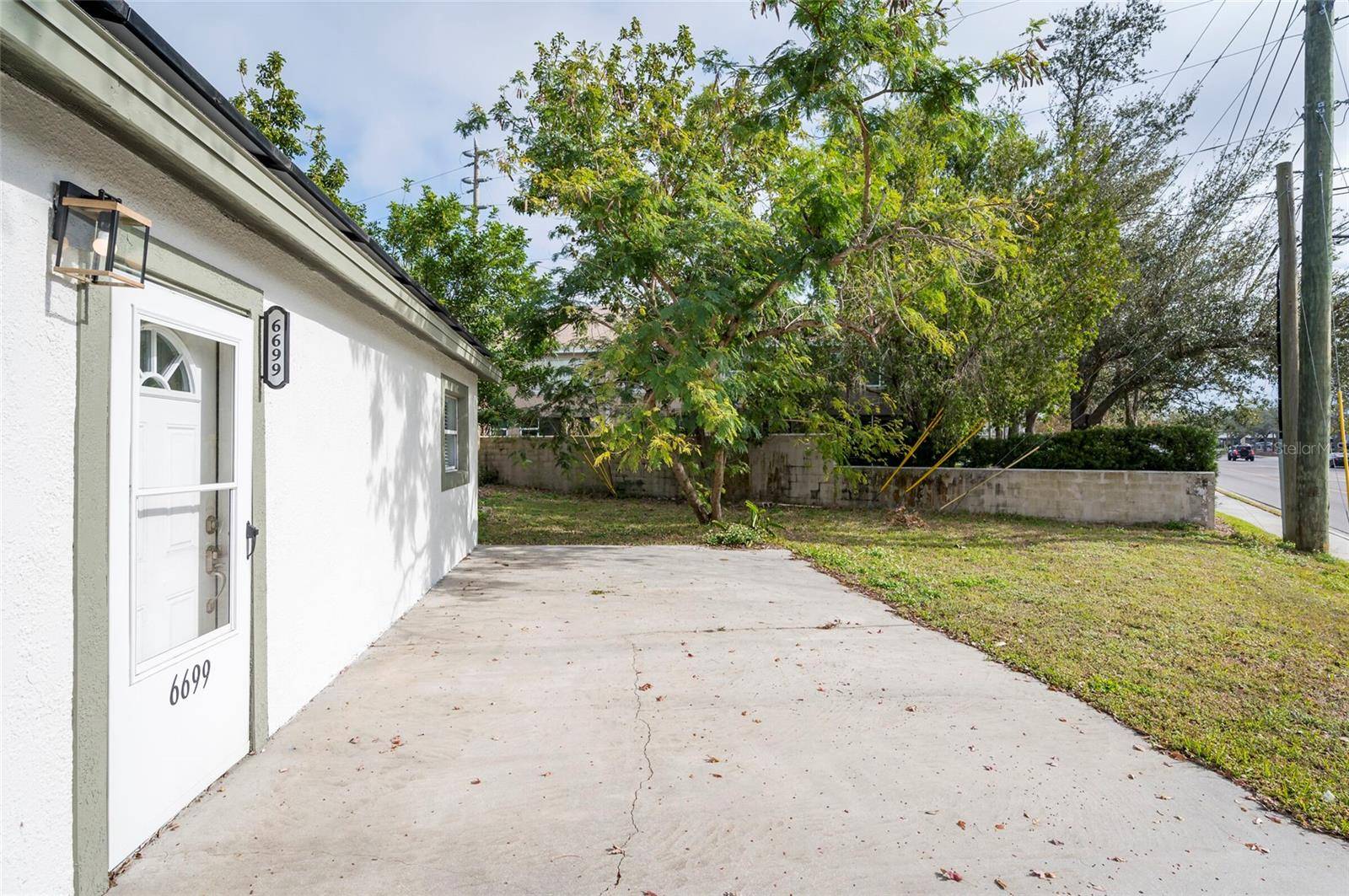 Pinellas Park, FL 33781,6699 78TH AVE N