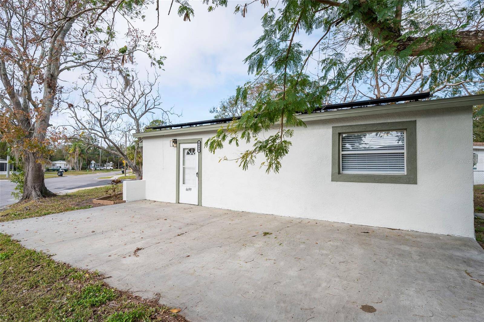 Pinellas Park, FL 33781,6699 78TH AVE N