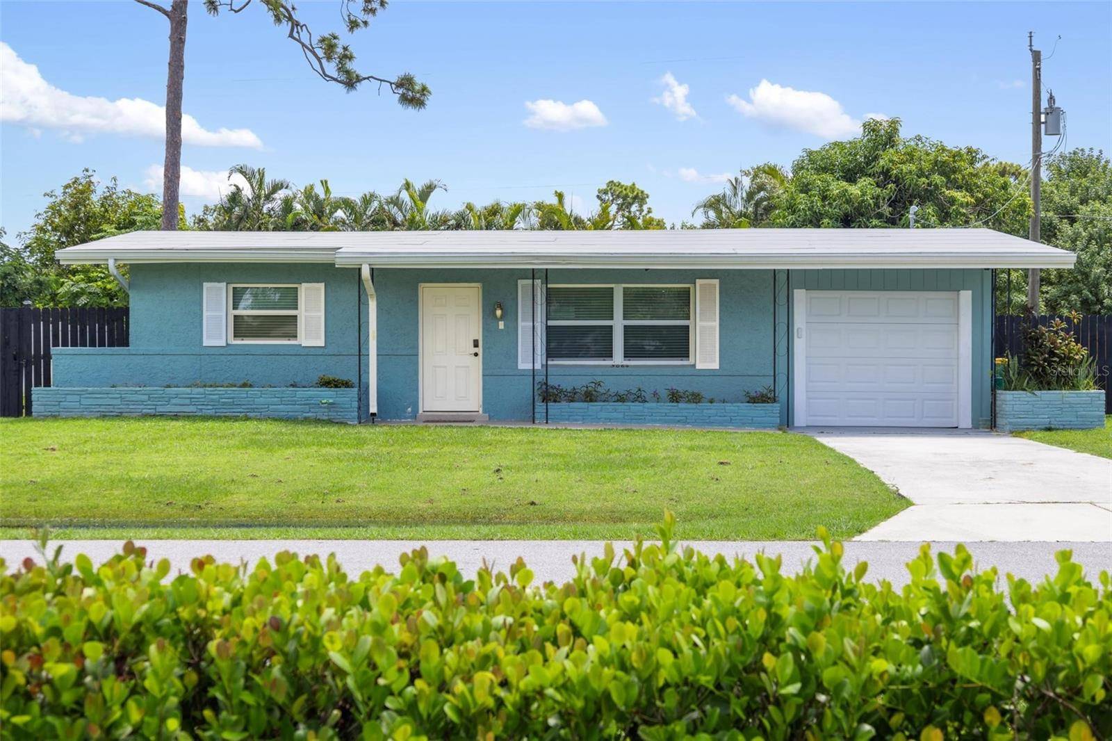Port Charlotte, FL 33952,3064 PINETREE ST