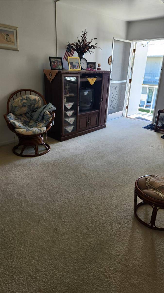 St Petersburg, FL 33714,5915 18TH ST N #12