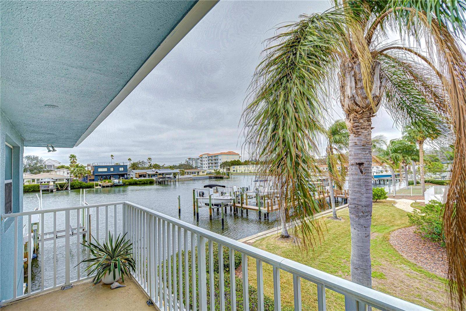 Clearwater, FL 33755,300 VENETIAN DR #7