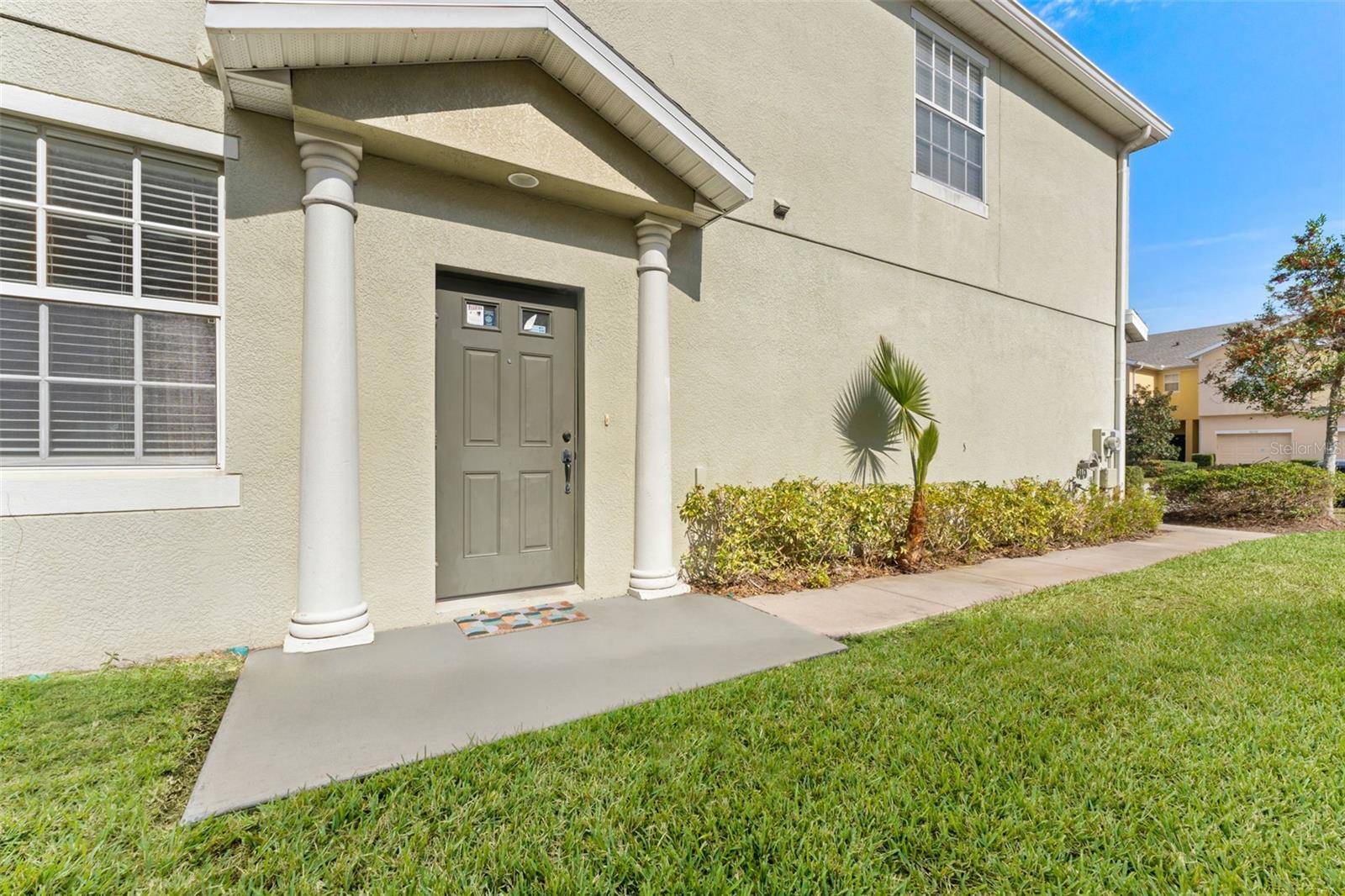 Tampa, FL 33619,5037 WHITE SANDERLING CT