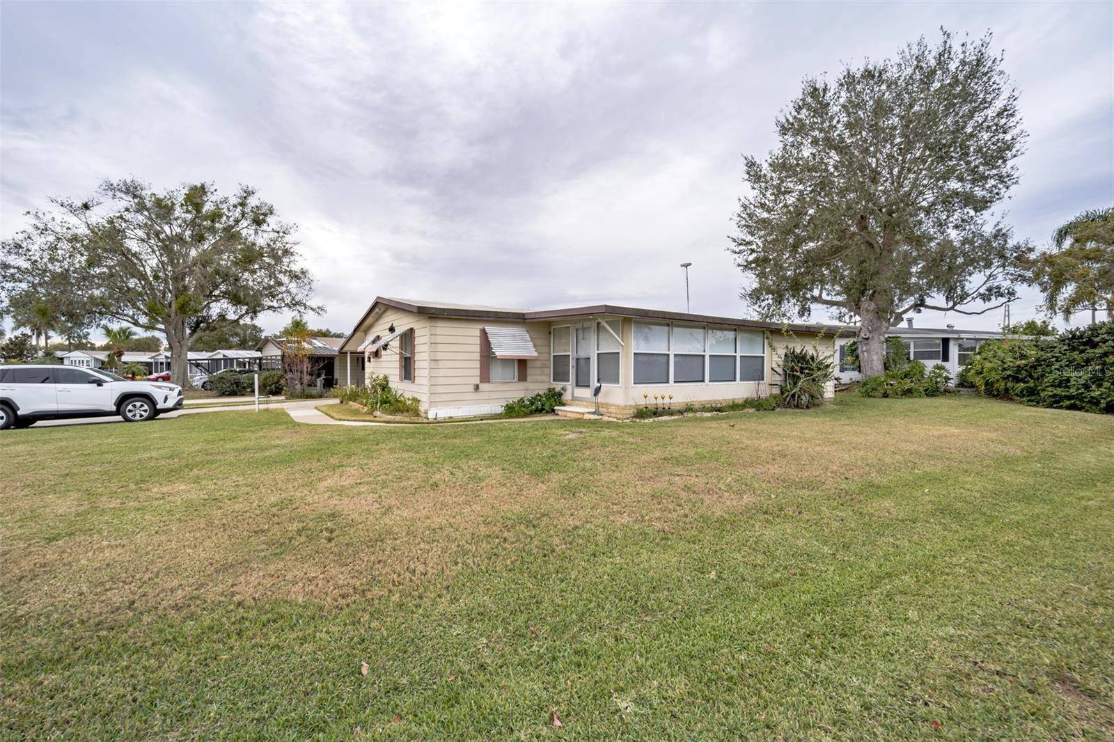 Winter Haven, FL 33884,6055 GRAND OAKS DR SE
