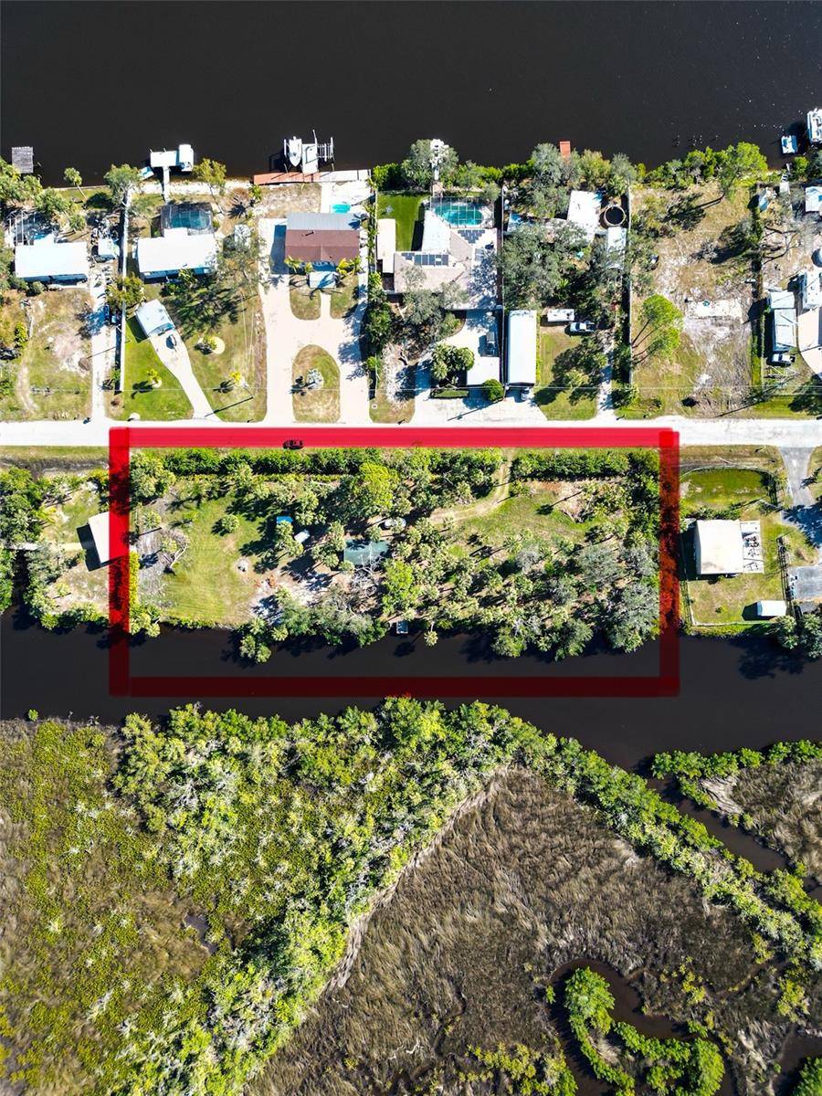 Ruskin, FL 33570,2619 RIVER BEND DR