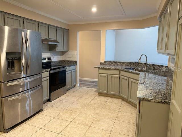 Largo, FL 33773,9760 LAKE SEMINOLE DR E