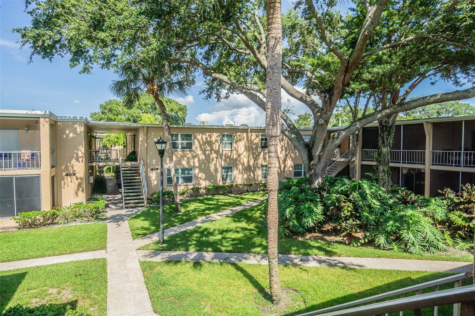Tampa, FL 33614,4715 CHRISTA CT #334
