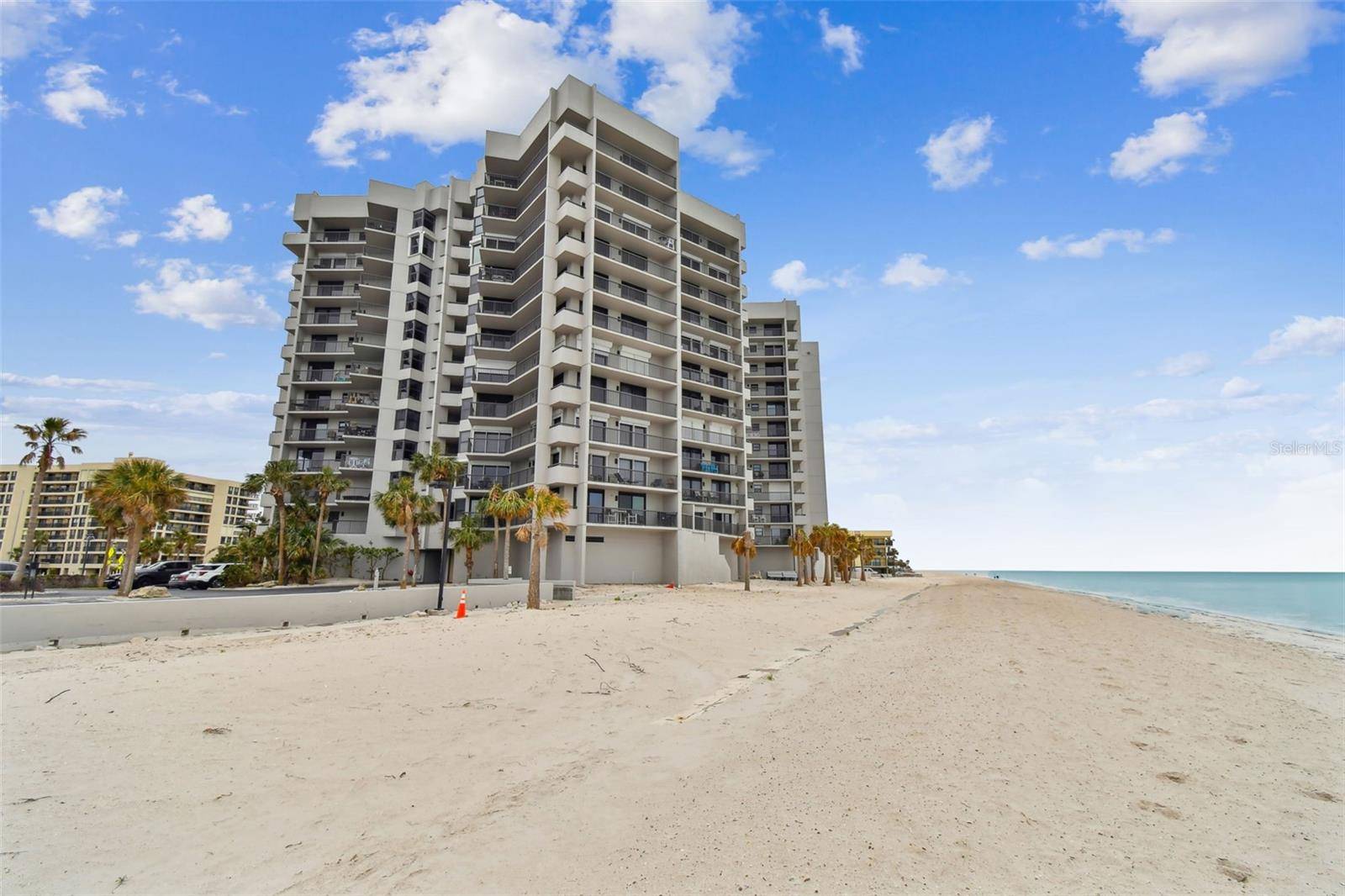 Clearwater Beach, FL 33767,1660 GULF BLVD #PH1