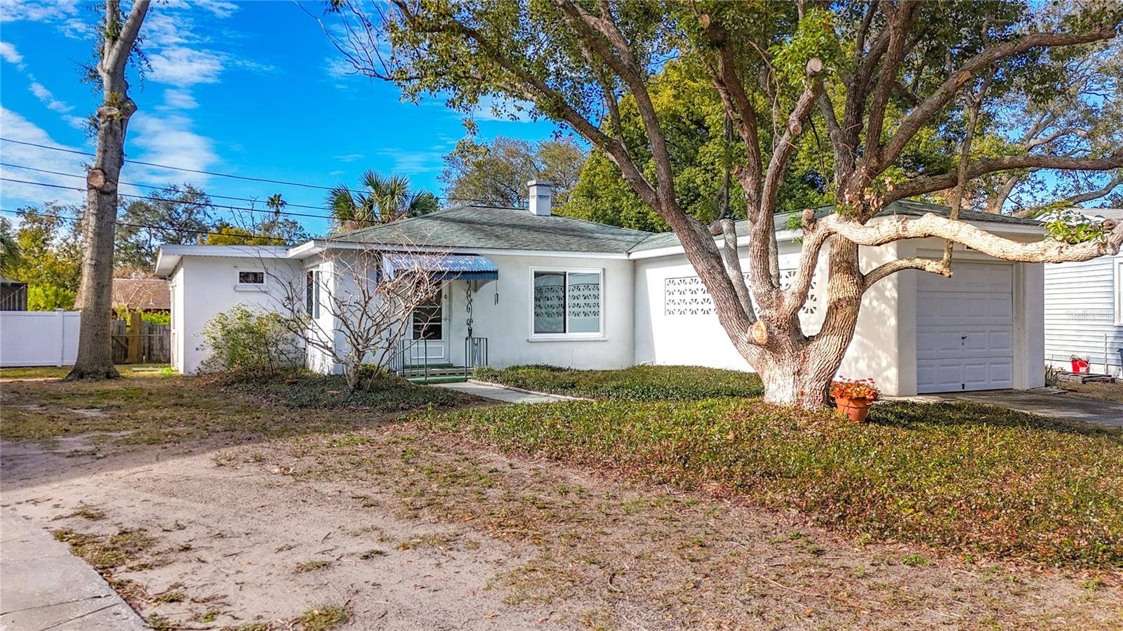 Dunedin, FL 34698,229 LIME CIR S