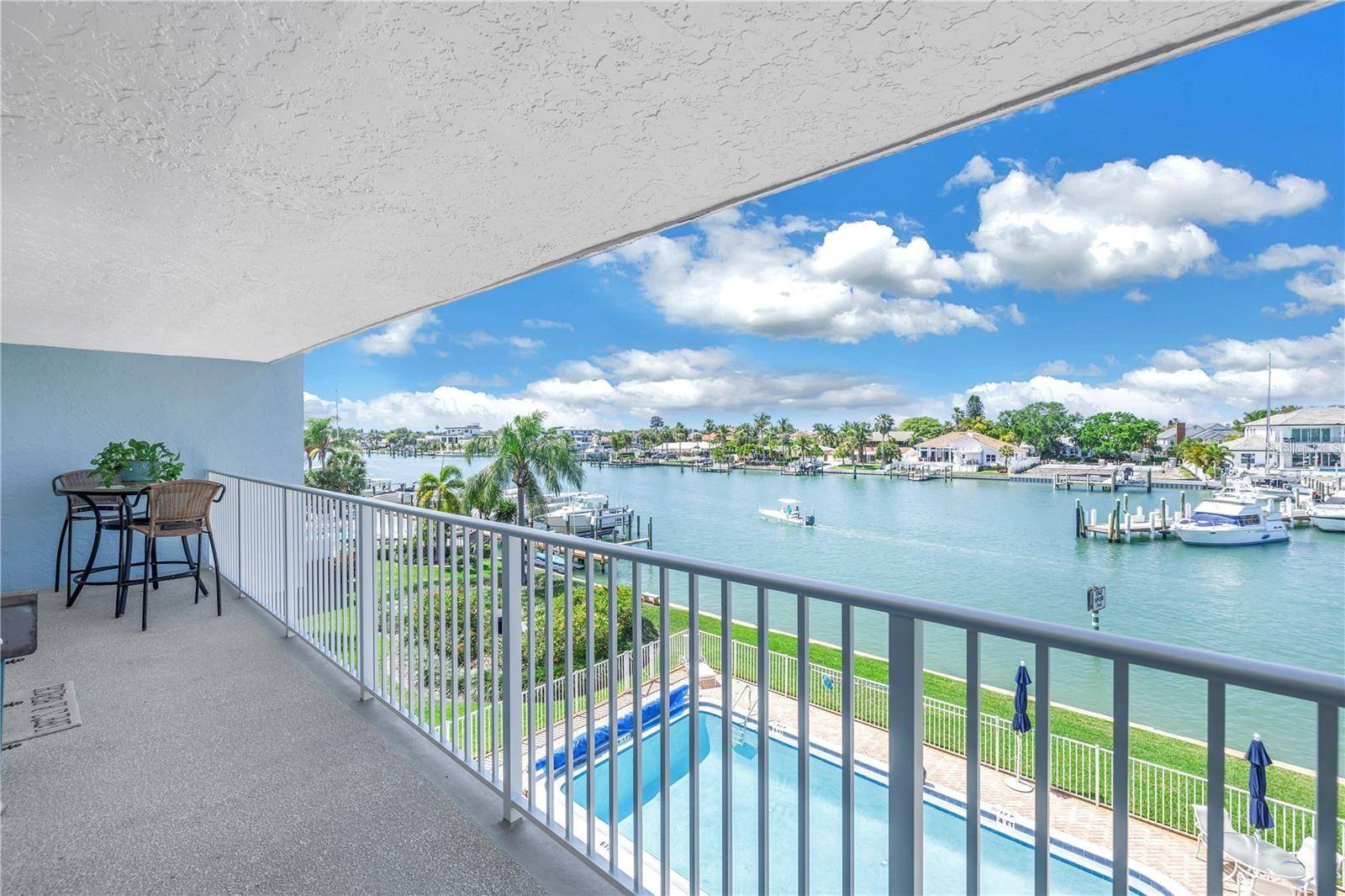 Tierra Verde, FL 33715,340 PINELLAS BAYWAY S #306