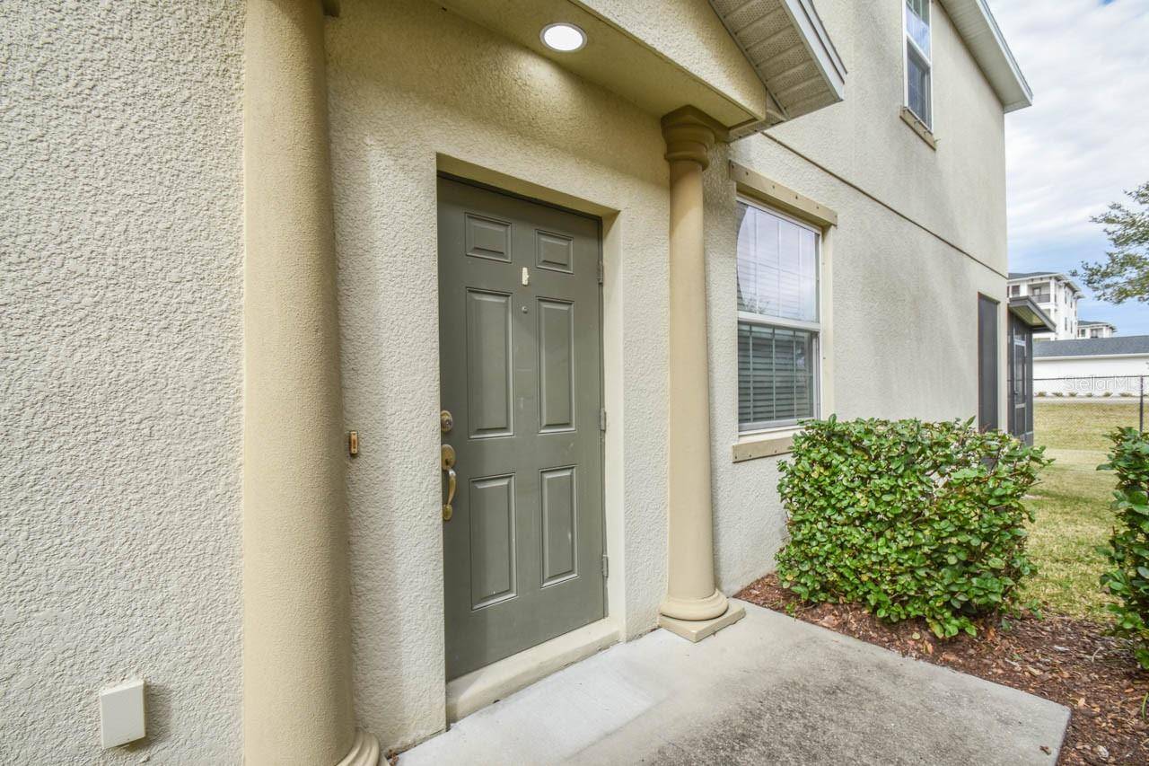 Tampa, FL 33619,4762 WHITE SANDERLING CT