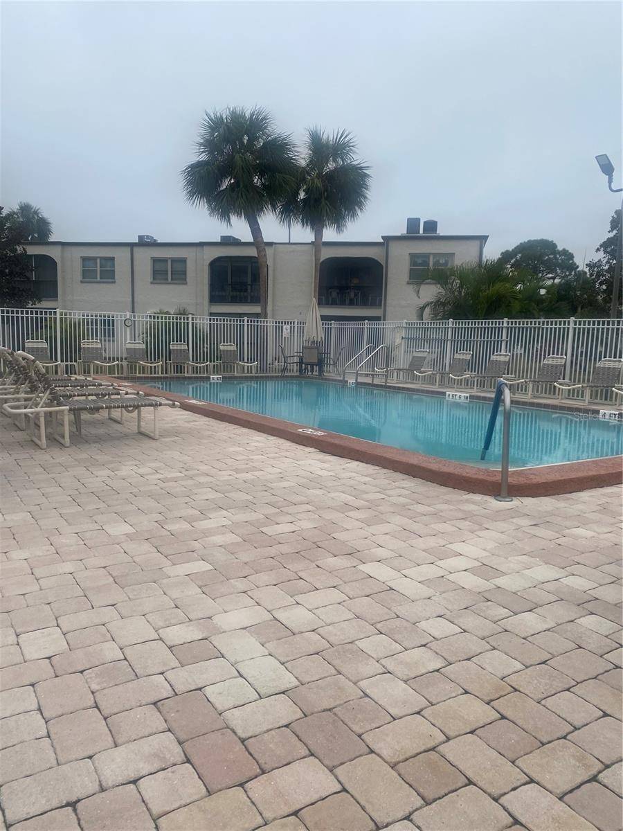 Seminole, FL 33777,7701 STARKEY RD #306