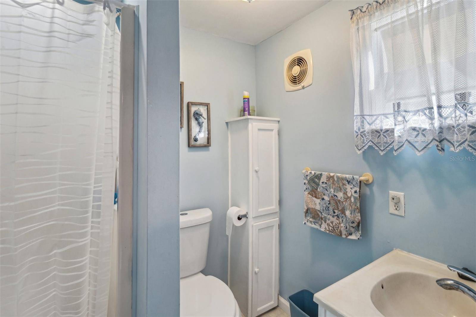 Zephyrhills, FL 33541,35138 DALE AVE
