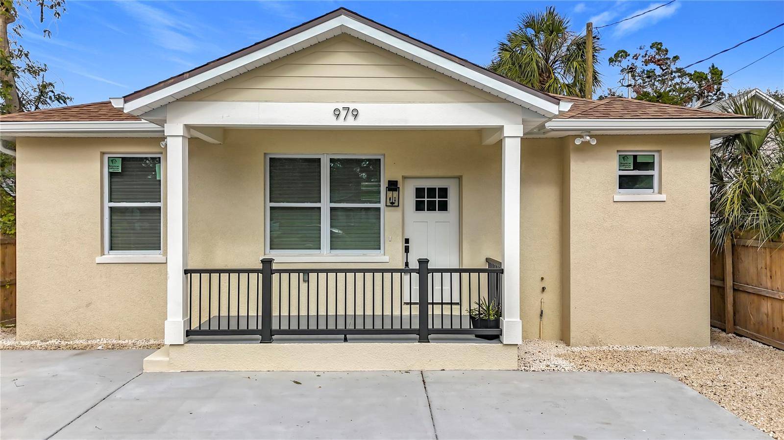 St Petersburg, FL 33705,979 11TH AVE S