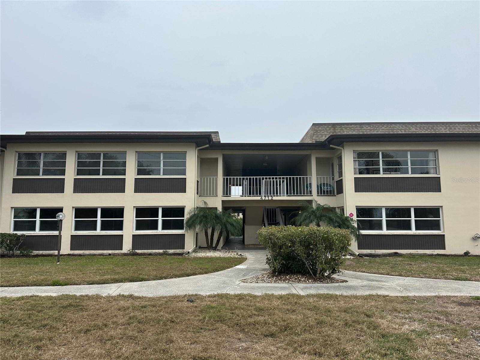 New Port Richey, FL 34652,4712 MARINE Pkwy #103