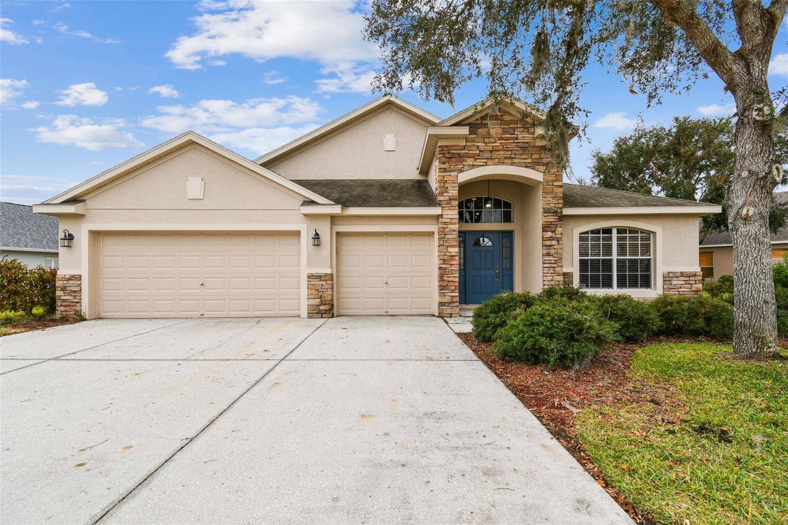 Wesley Chapel, FL 33545,6944 RUNNER OAK DR