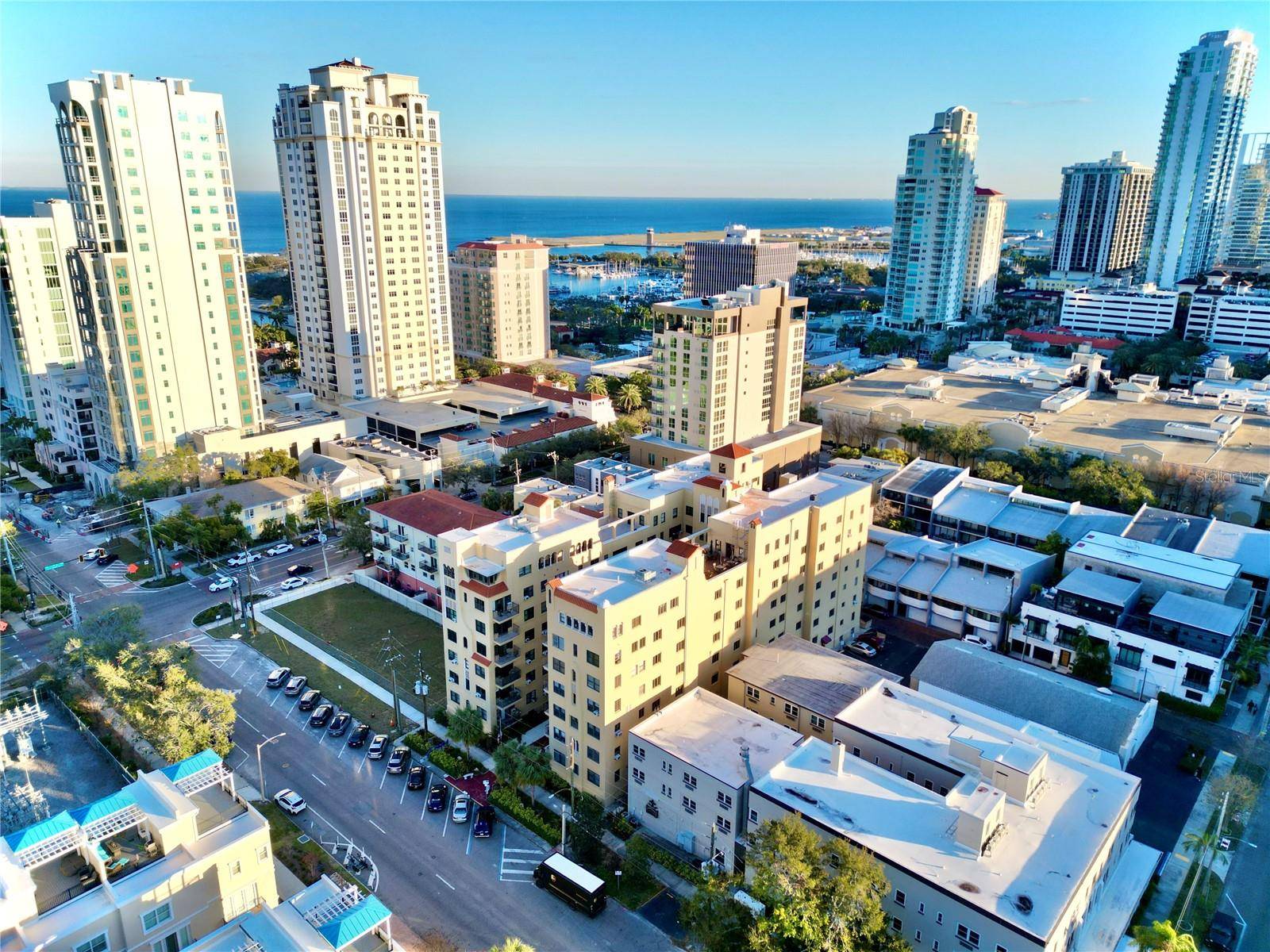 St Petersburg, FL 33701,130 4TH AVE N #414