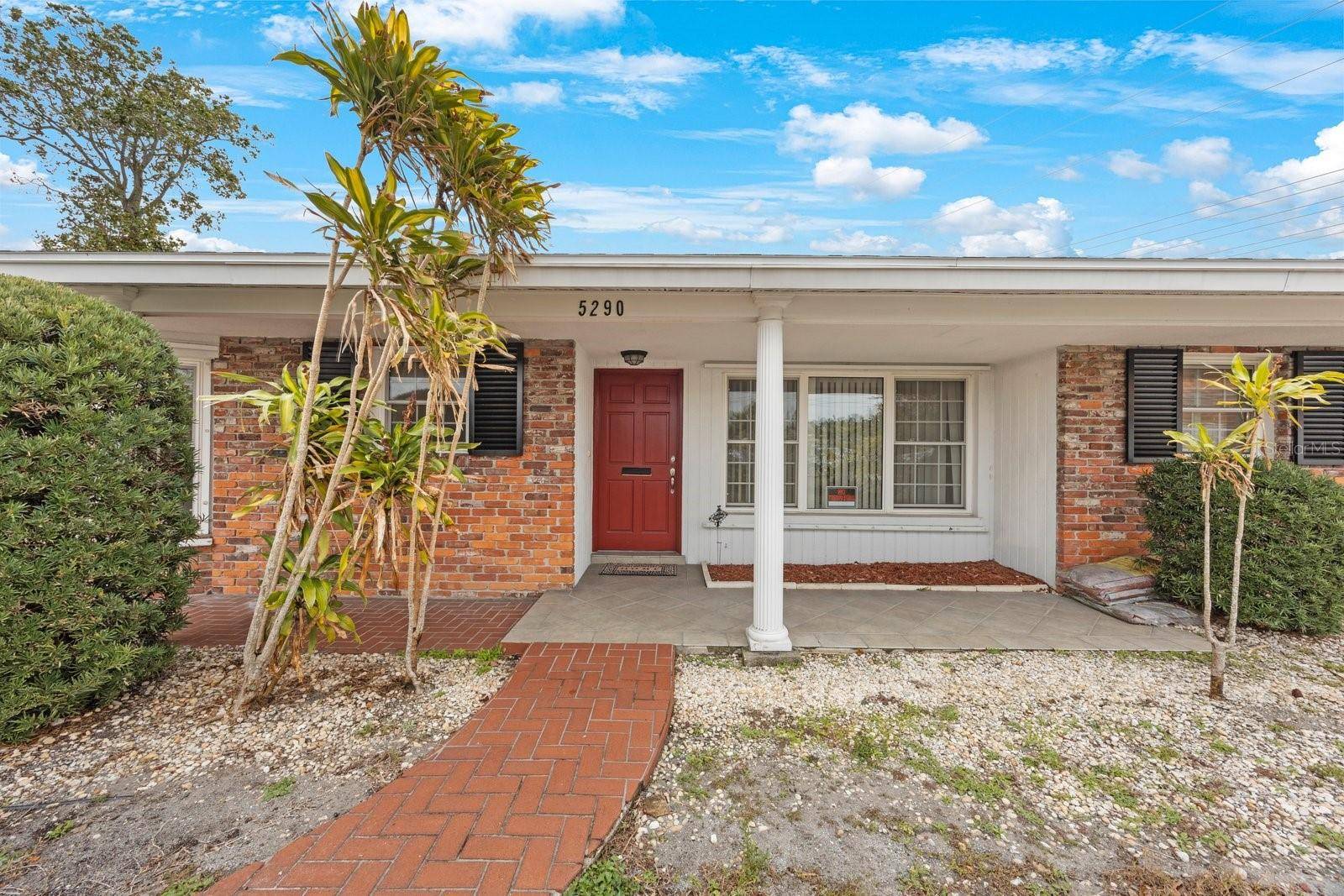 St Petersburg, FL 33711,5290 38TH WAY S