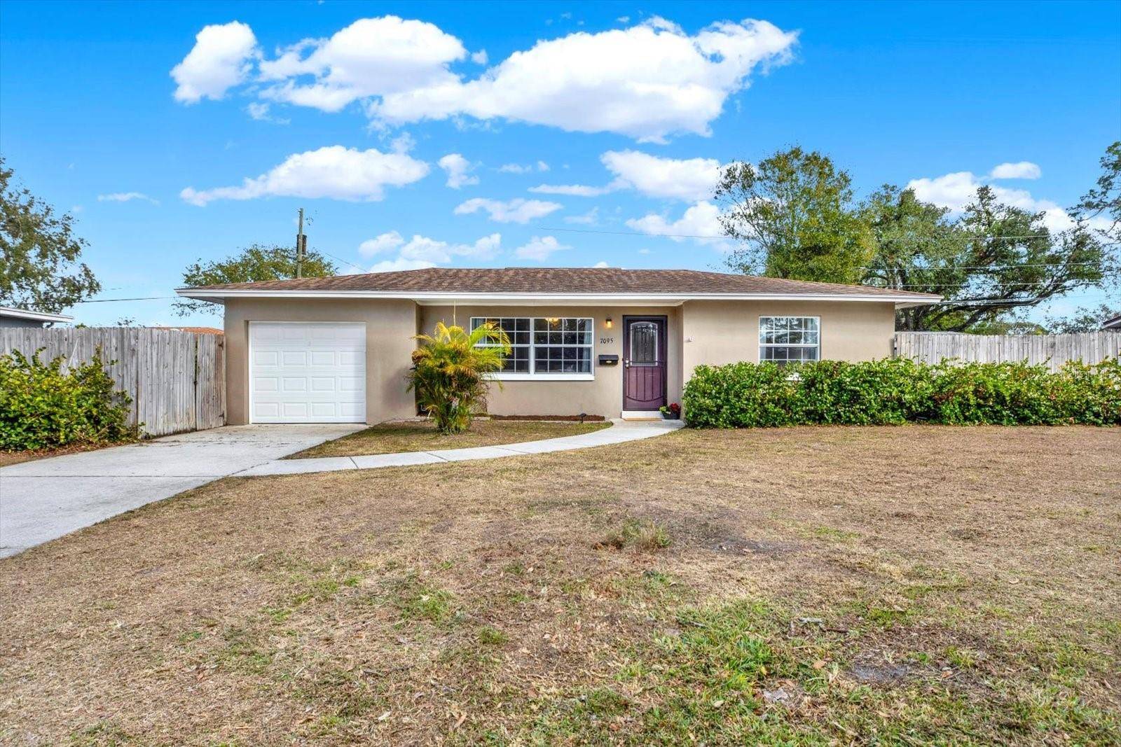 St Petersburg, FL 33702,7095 17TH WAY N