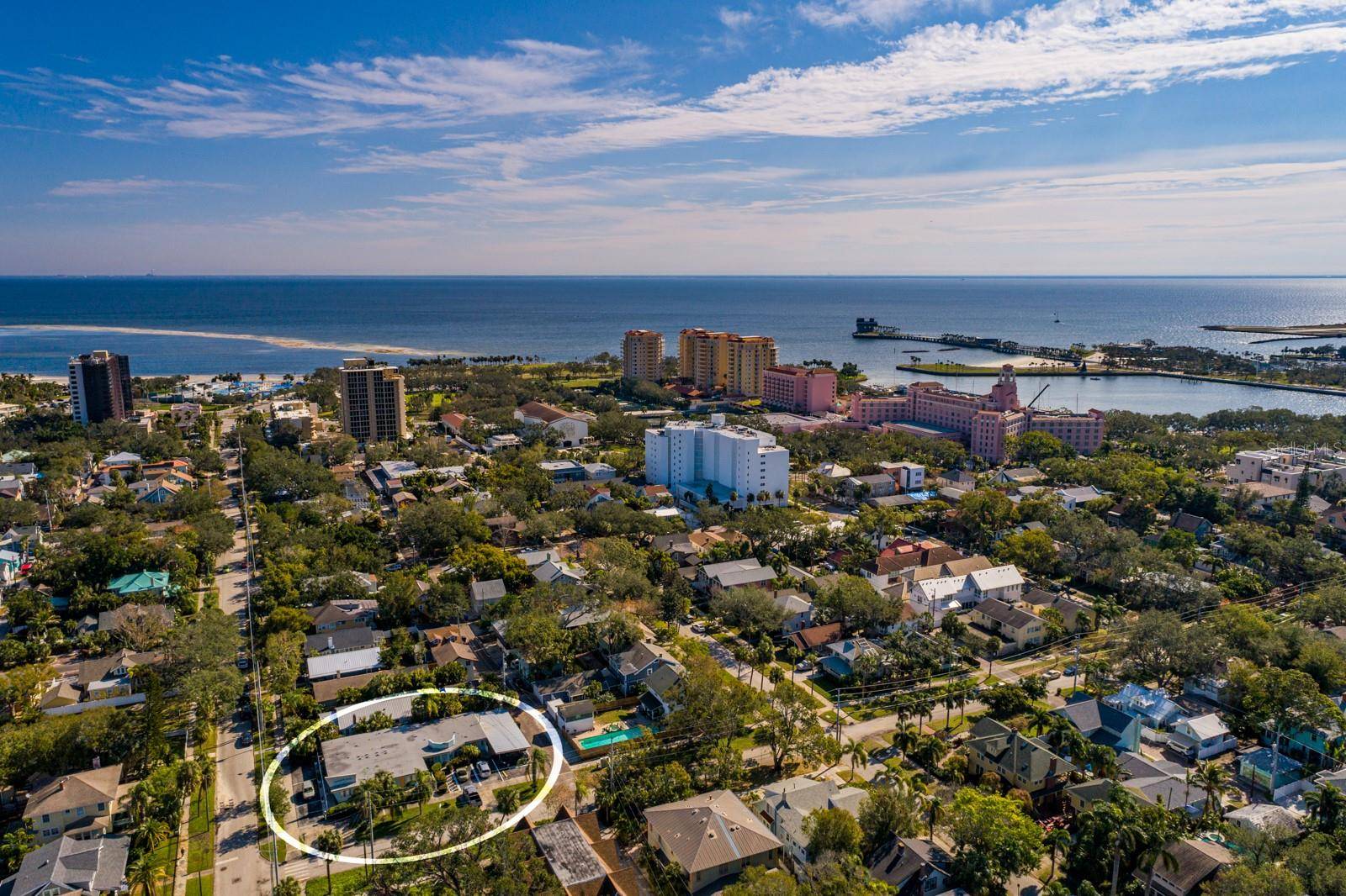 St Petersburg, FL 33701,206 9TH AVE NE