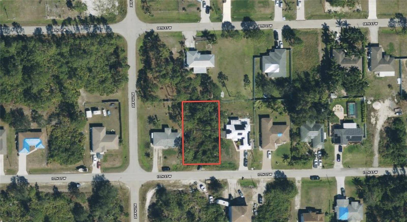 Lehigh Acres, FL 33971,3216 17TH ST W