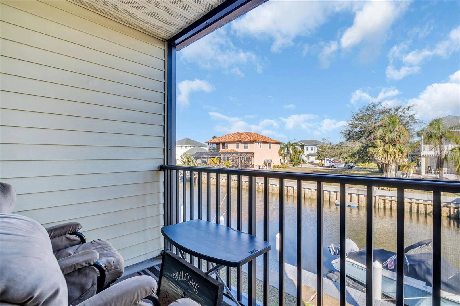 Tarpon Springs, FL 34689,355 MOORINGS COVE DR #355