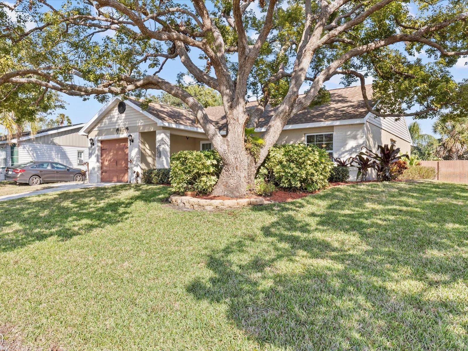 Tarpon Springs, FL 34689,807 CAVEMILL WAY