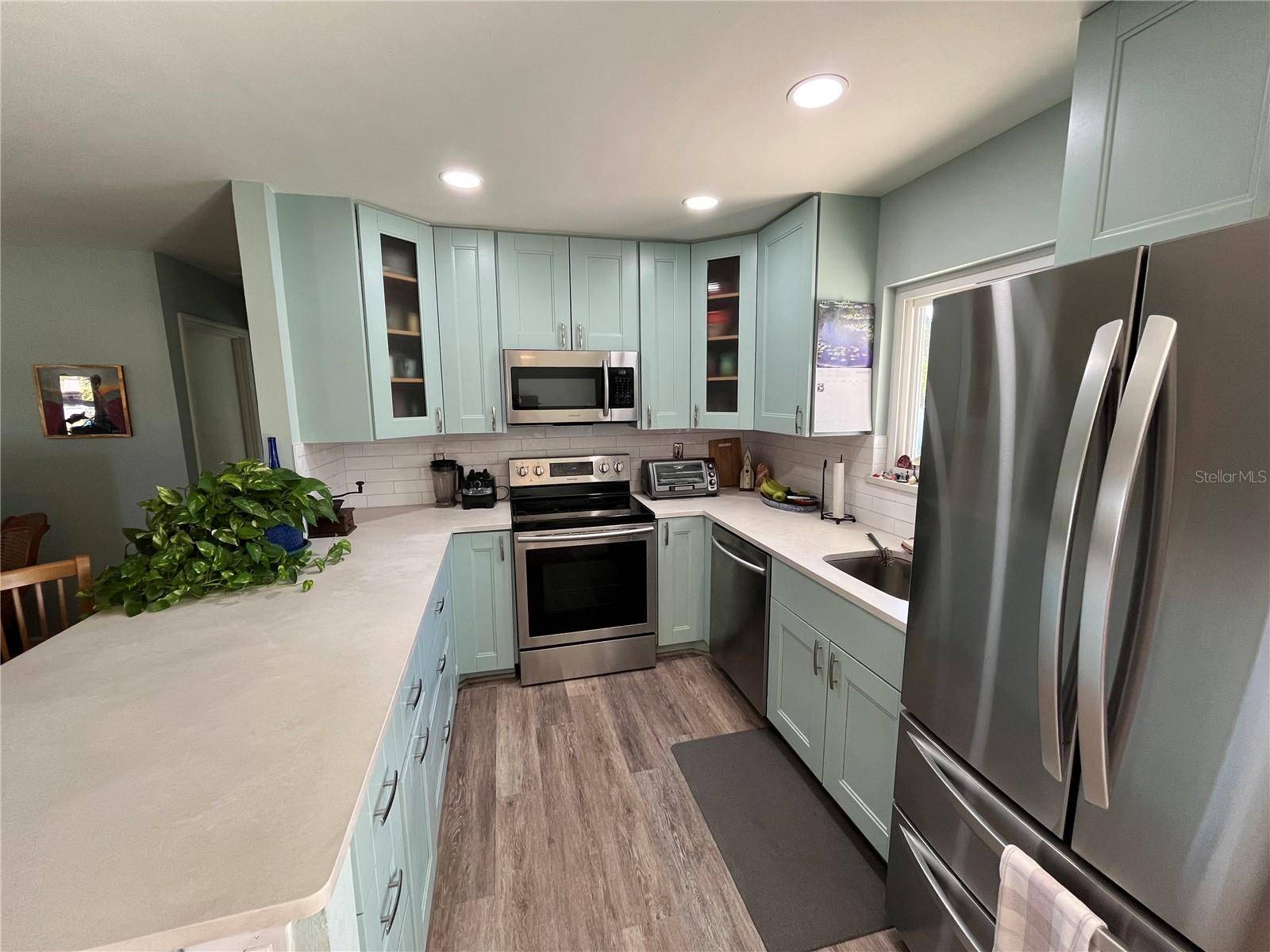 St Petersburg, FL 33703,5730 16TH LN NE