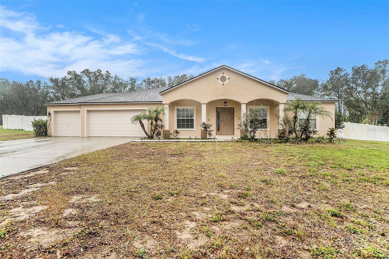 Seffner, FL 33584,10442 BLOOMFIELD HILLS DR