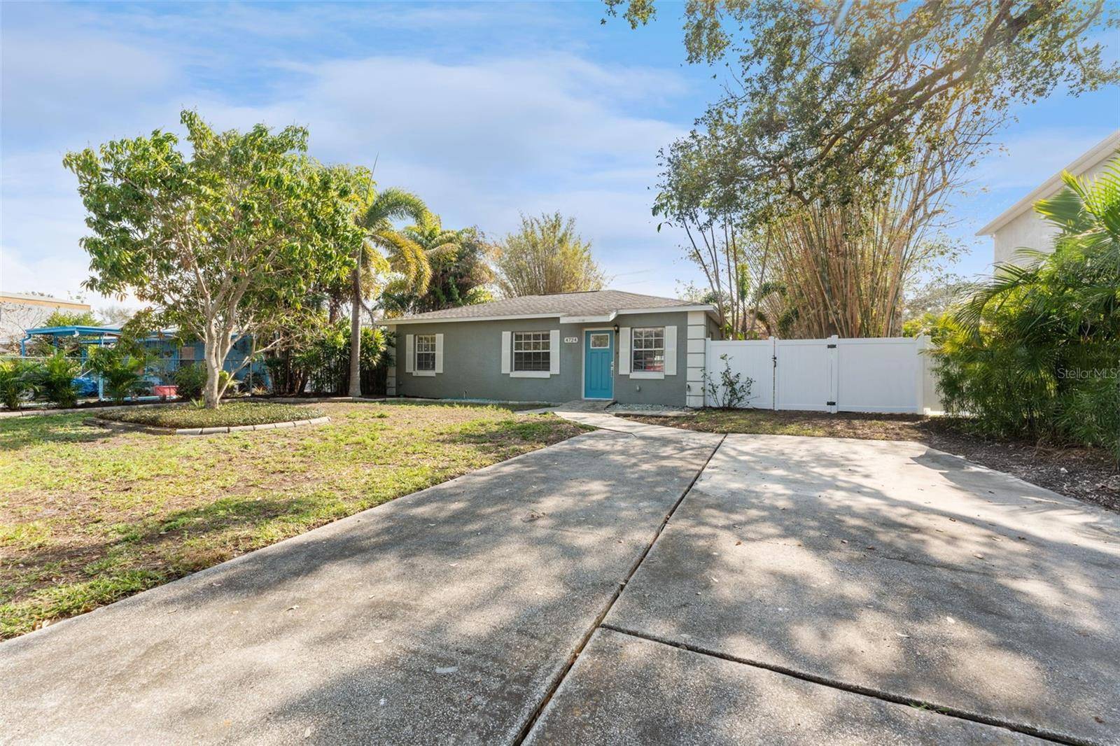 Tampa, FL 33611,4724 W LAWN AVE