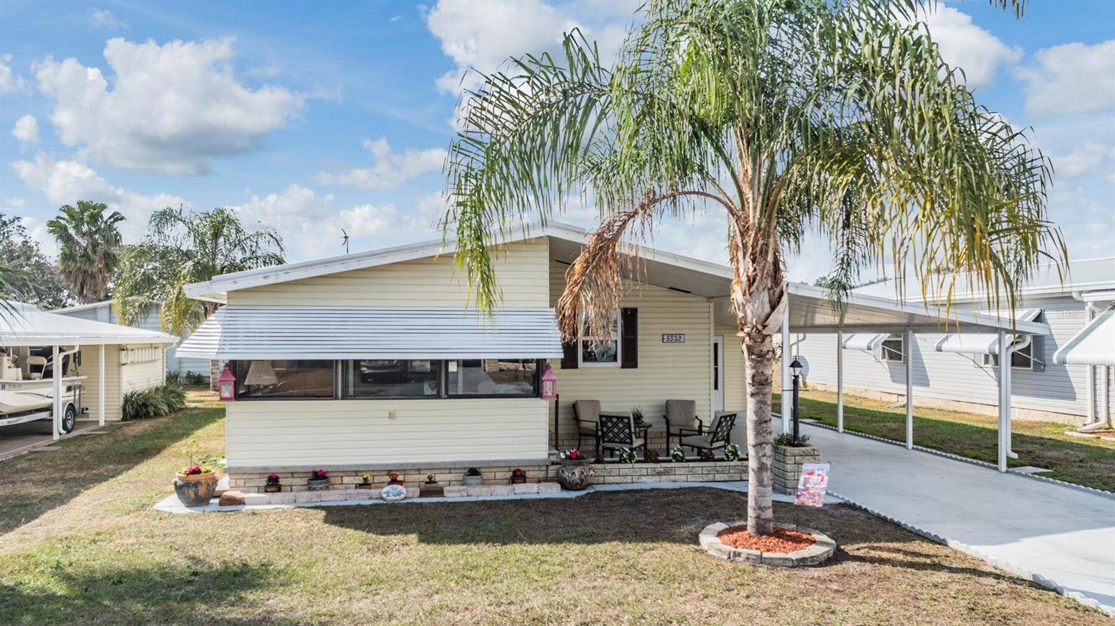 Zephyrhills, FL 33541,5539 REGAL WAY
