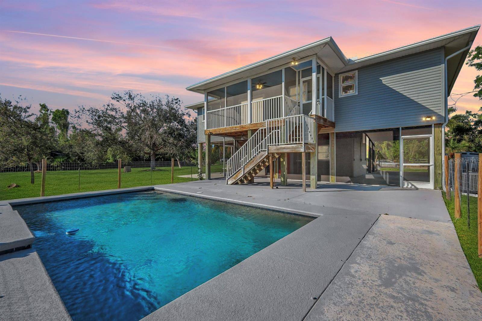 Bokeelia, FL 33922,6401 MANNHEIM RD