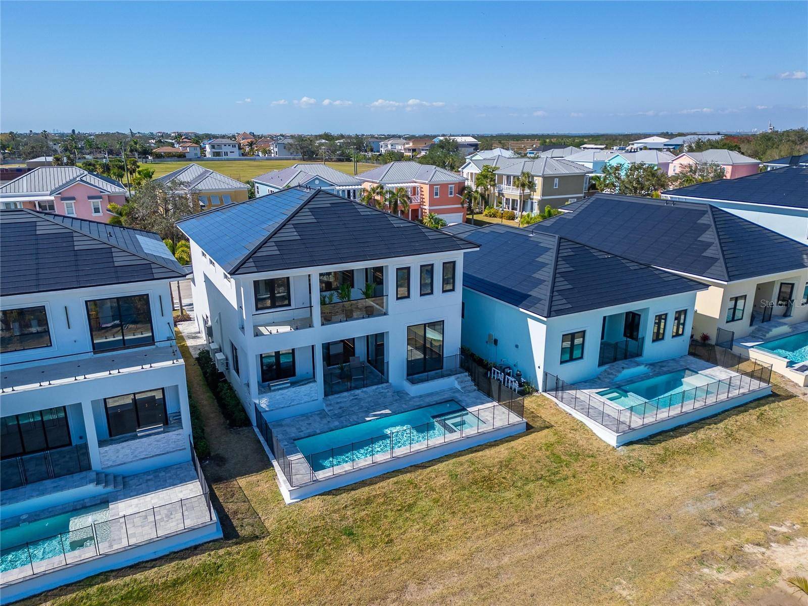 Apollo Beach, FL 33572,6536 SIMONE SHORES CIR