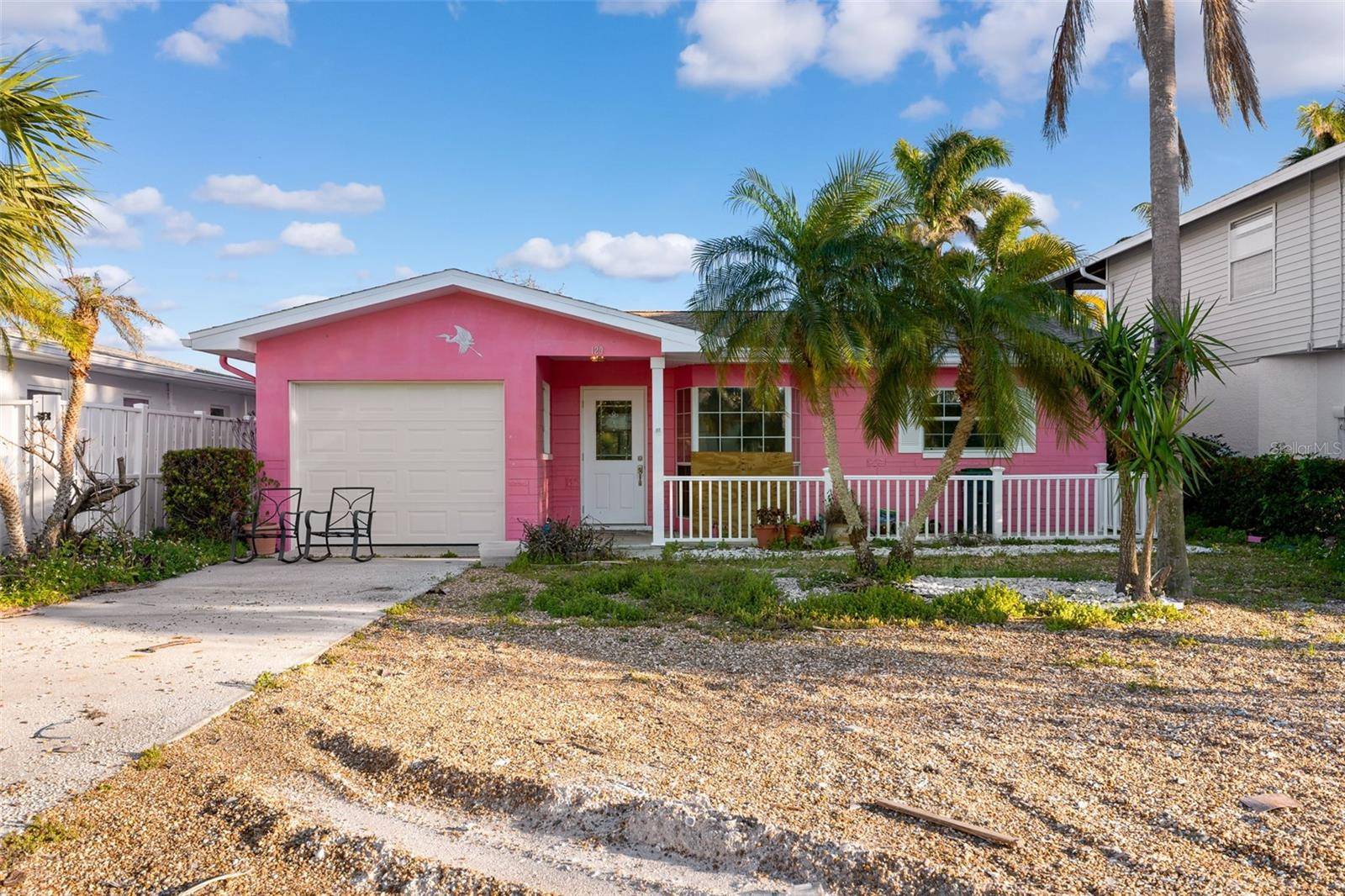 Redington Shores, FL 33708,129 WALL ST