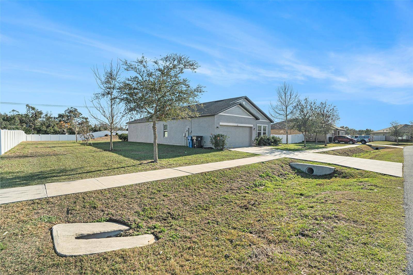 Seffner, FL 33584,725 GARDEN OAKS SQ