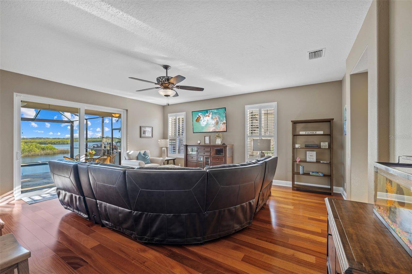 Tarpon Springs, FL 34689,1881 RIVEREDGE DR