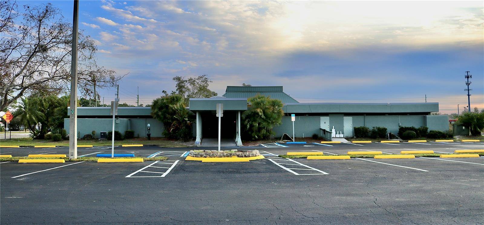 Tampa, FL 33615,5420 WEBB RD #C1/C2