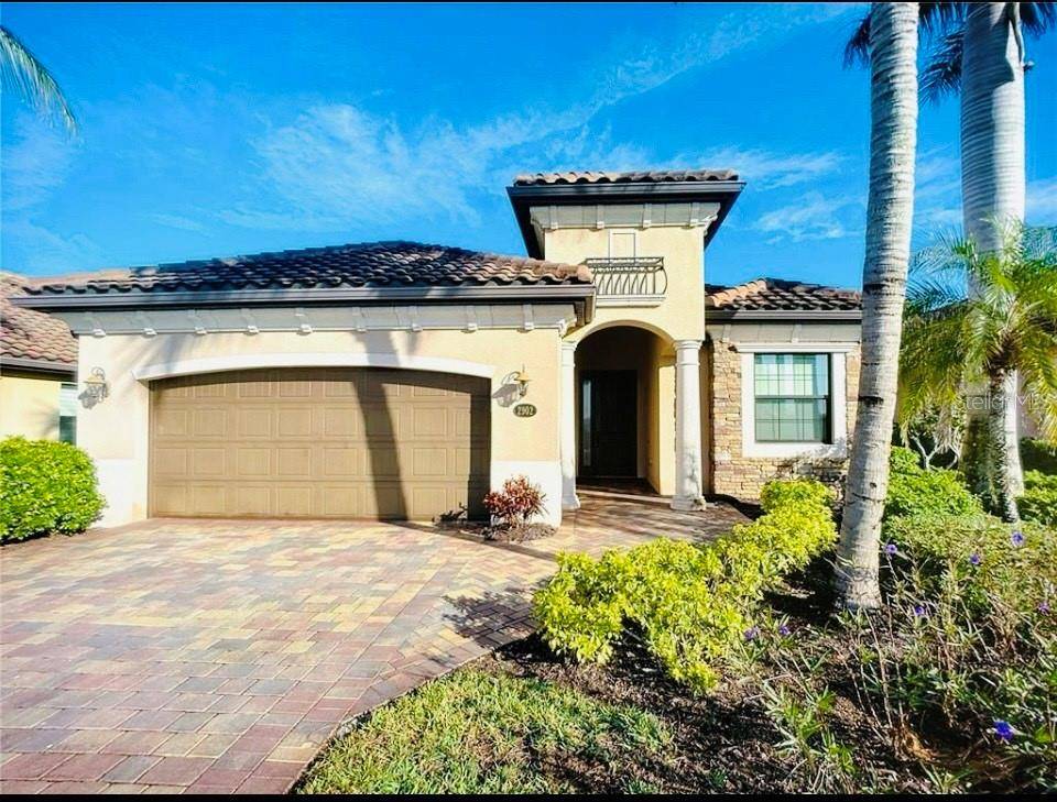Naples, FL 34114,2902 AVIAMAR CIR