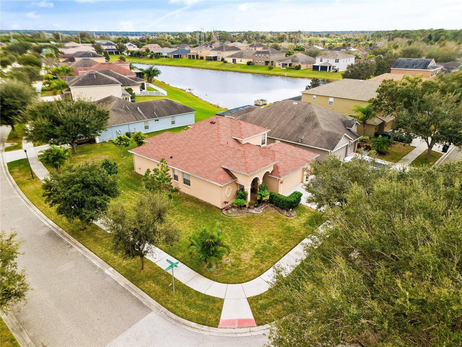 Ruskin, FL 33570,2604 DAKOTA ROCK DR