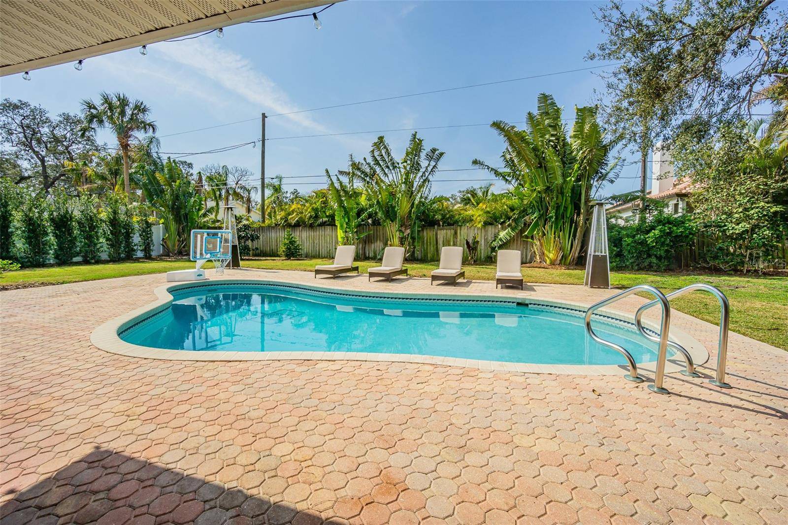 Largo, FL 33770,306 INDIAN ROCKS RD S