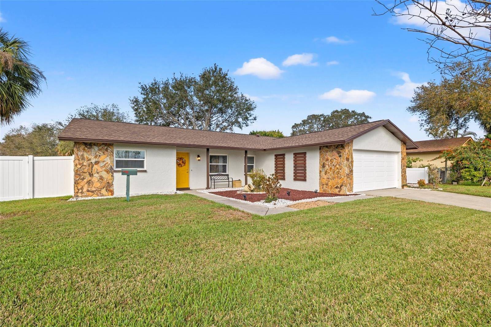 St Petersburg, FL 33709,5834 71ST ST N